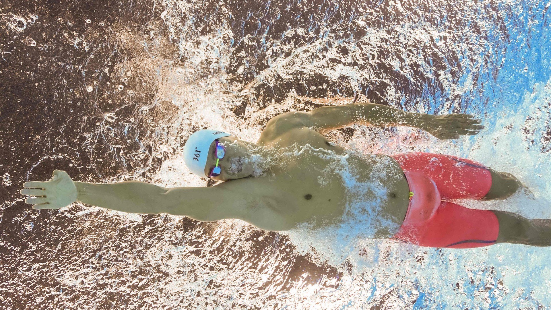 涅槃归来，Ning回归赛场引爆全场，老鹰队观众为传奇喝彩，涅槃归来！Ning回归赛场引爆全场，老鹰队观众为传奇喝彩